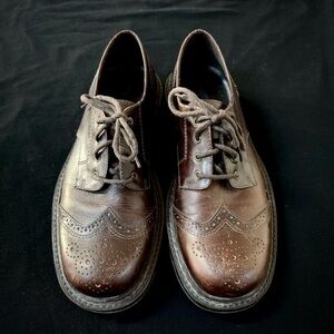 Vintage Women’s Leather Wingtip Oxford Brogues